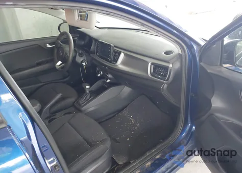 2020 Kia Rio S z USA, uszkodzony, nr VIN 3KPA24AD9LE354652